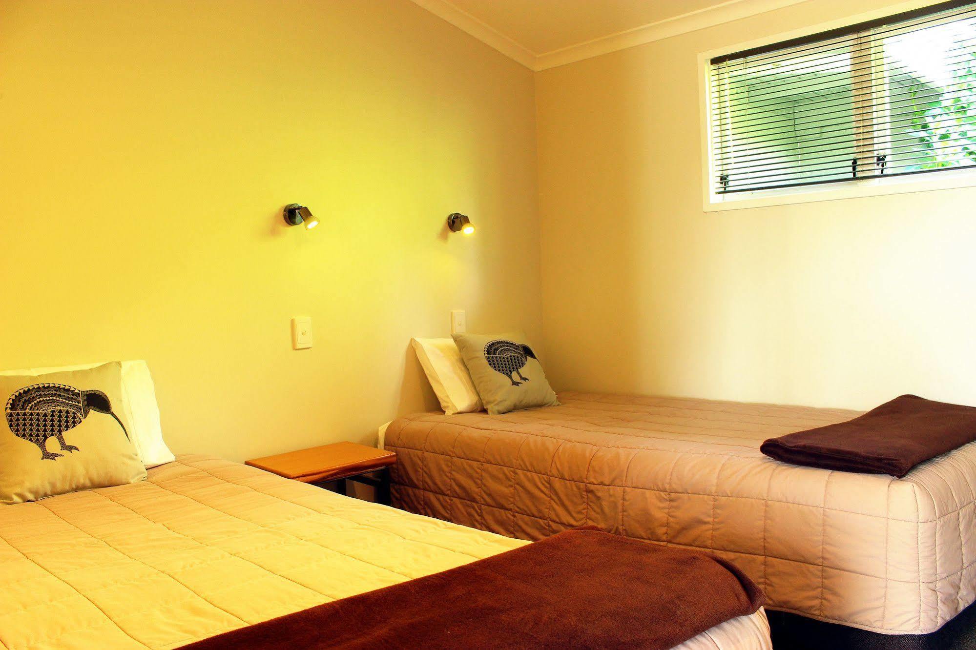 Te Awa Motel Whanganui Bagian luar foto